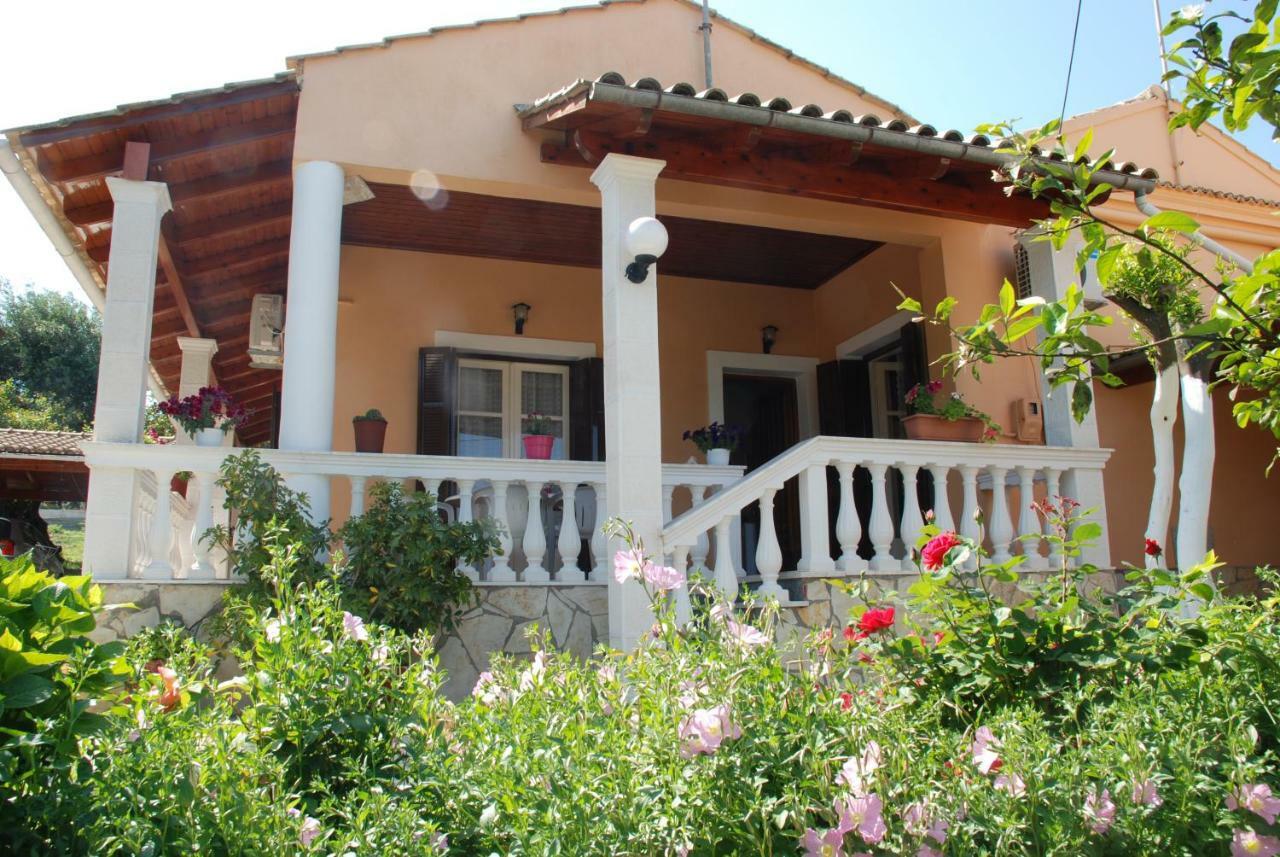Alexandra' S Village House Kato Korakiana Extérieur photo